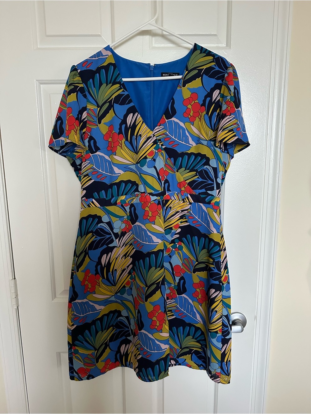 Blue Tropical Print V-Neck Dress